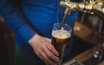 La anestesia colectiva: Alcoholismo funcional y síntomas de una adicción invisible